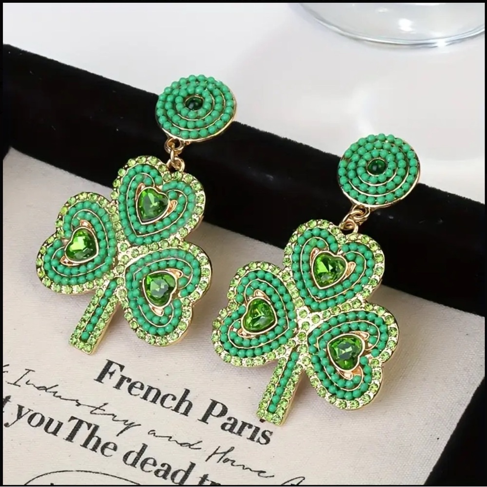 NEW Elegant Green Clover Earrings for St Patricks Day - Picture 2 of 5